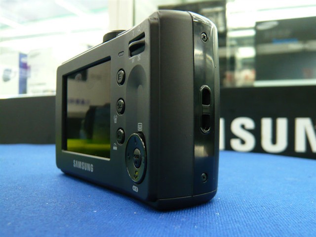 三星S750数码相机 经典轻薄设计，入门摄影的实用之选